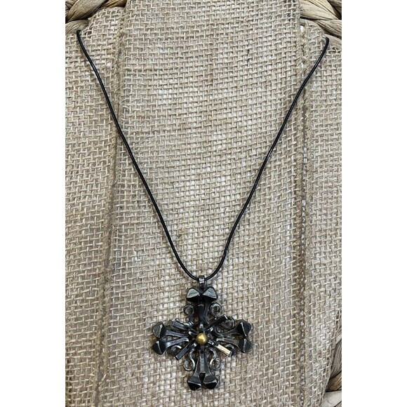 Y2K Gothic Victorian Style Cross Silver Tone Pendant Necklace Whimsigoth - Picture 2 of 9